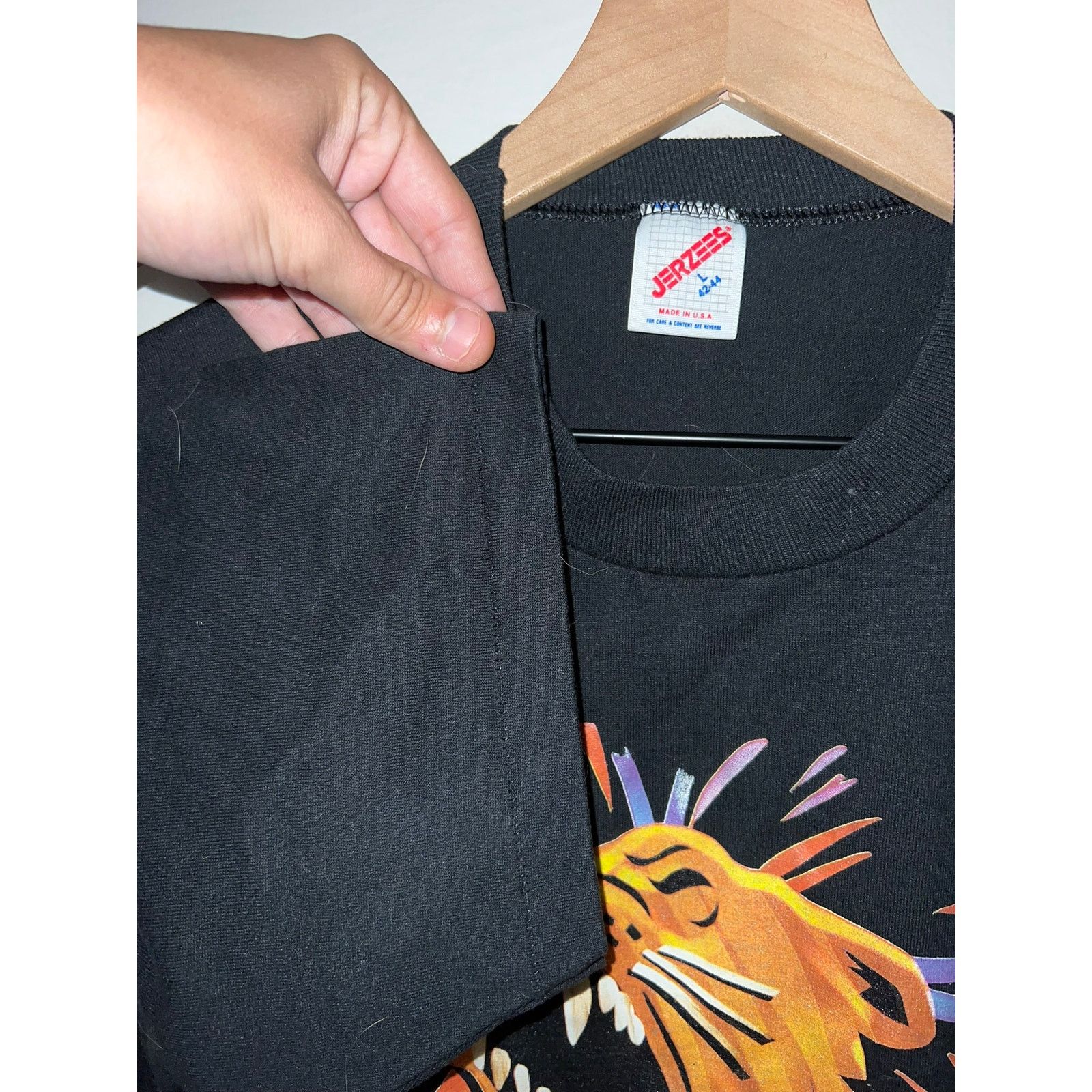Jerzees 90s Vintage Lion Roar Big Cat Graphic Shirt Black VTG Art M Size US M / EU 48-50 / 2 - 6 Thumbnail