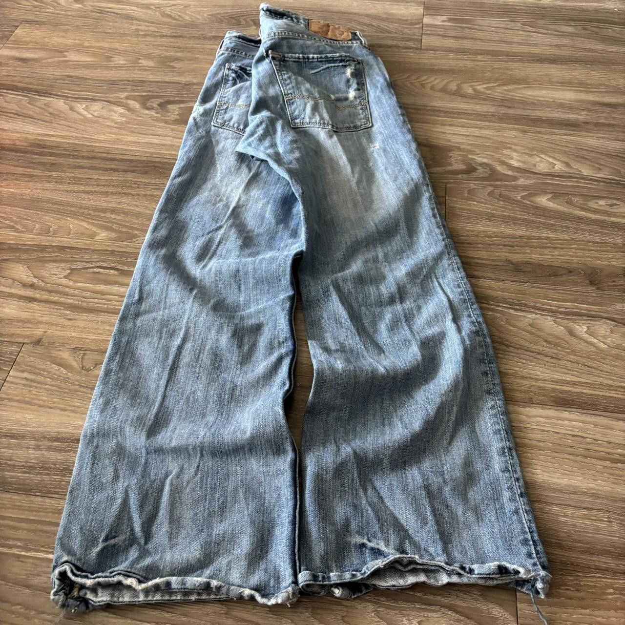 American Eagle Outfitters Crazy Vintage Y2K/2000s Grunge American Eagle Light Wash Low Boot Denim Jeans! 31x30 Size US 31 - 4 Thumbnail