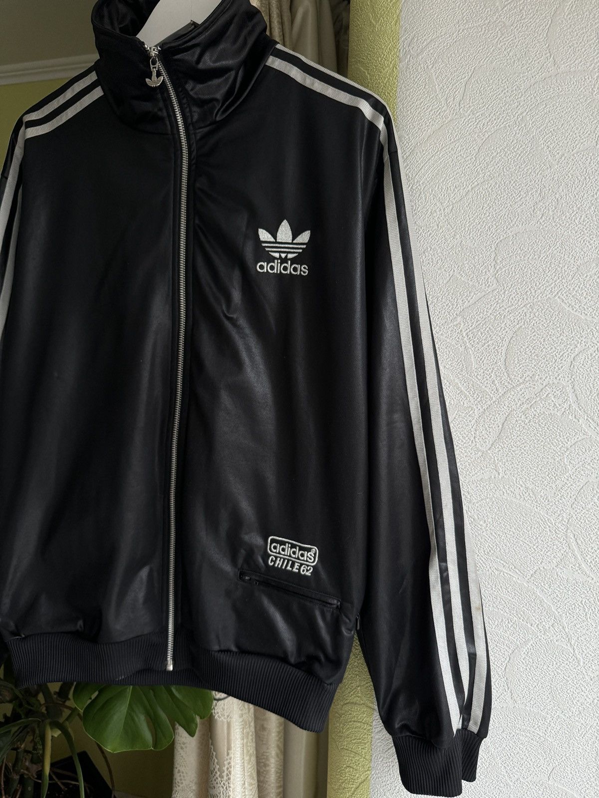 Adidas Chile 62 VintageTrack Jacket Black Y2k japanese