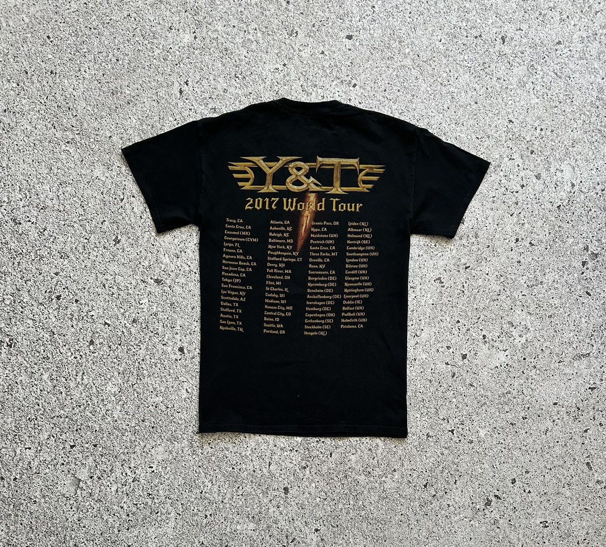 Band Tees Y&T Open Fire World Tour 2017 Rock Band T-Shirt Hype Y2K Size US M / EU 48-50 / 2 - 6 Thumbnail