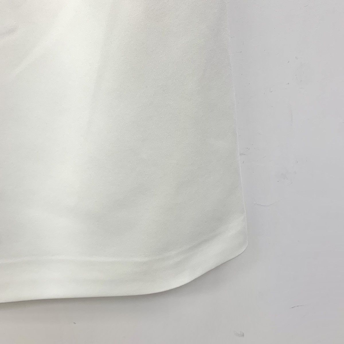 Miu Miu Miu Miu White Bow Neckline Diamonds Backless Neckline Dress Size M / US 6-8 / IT 42-44 - 4 Thumbnail