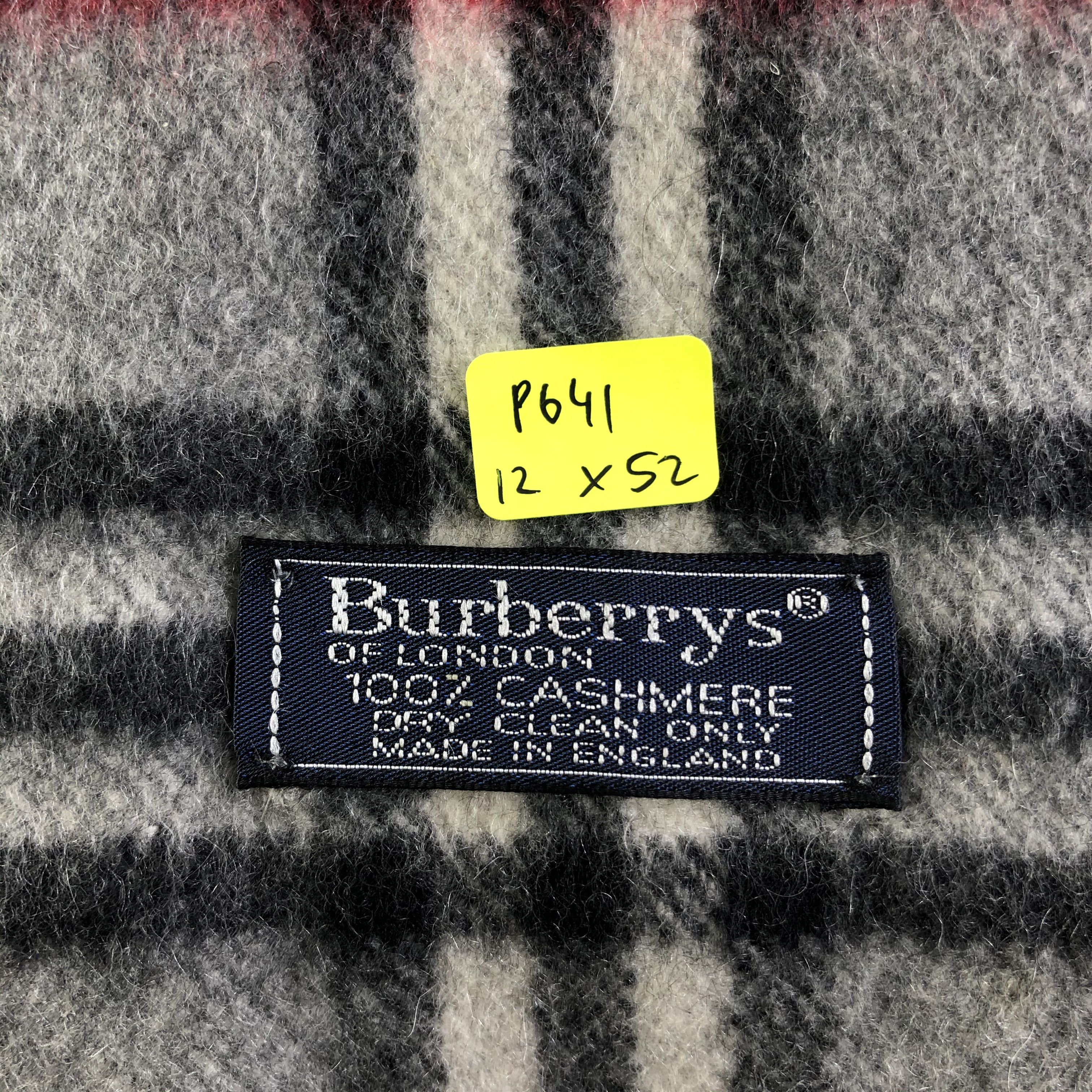 Burberry Burberrys Scarf / Muffler / Neckwear P641 Size ONE SIZE - 6 Thumbnail