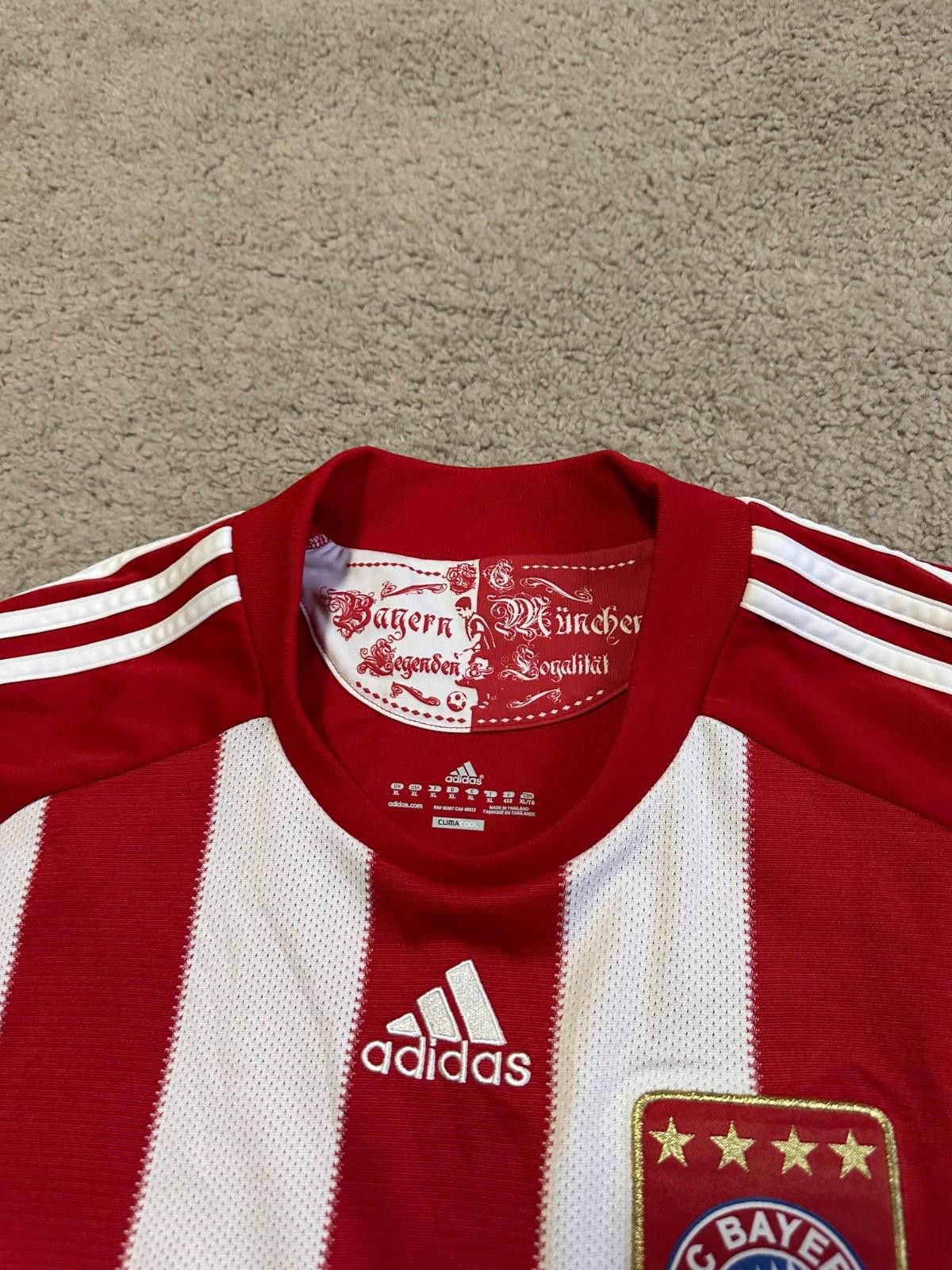 Adidas Bayern Munchen 2010 #18 Klose Adidas Shirt Football SIGNATUR Size US XL / EU 56 / 4 - 5 Thumbnail