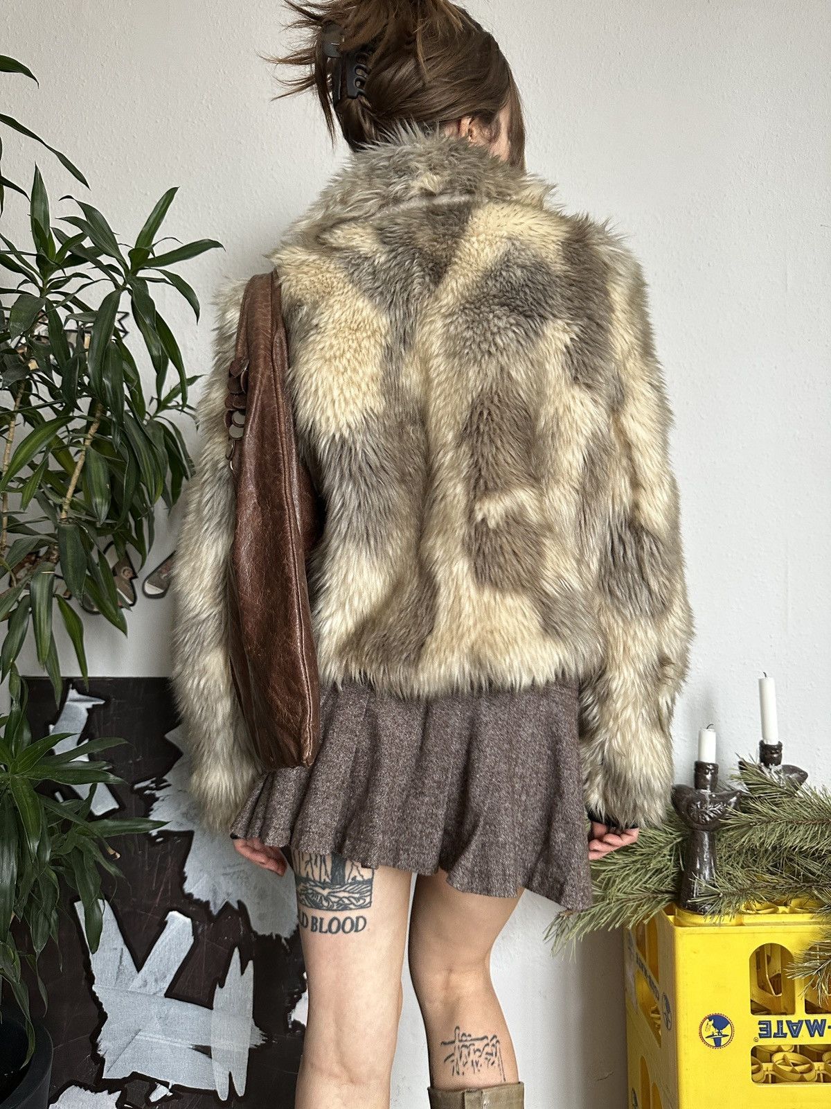 Japanese Brand Lipsy Gorgeous Faux Fur Coat Cropped Jacket Coquette Style Size L / US 10 / IT 46 - 4 Thumbnail
