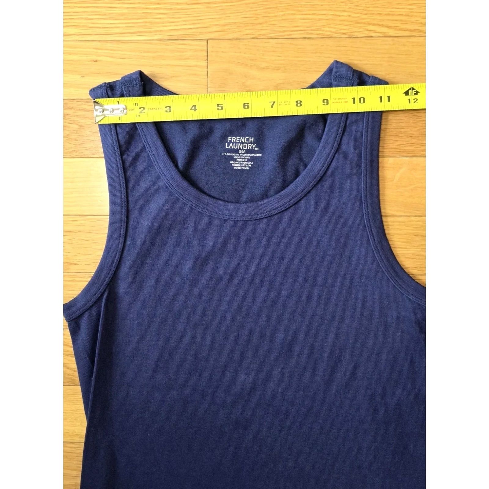 Vintage FRENCH LAUNDRY Tank Top Shirt Womens Small Blue Ribbed Scoop Neck Nylon Spandex Lightweight Knit Sleeveless Casual Travel Short Sleeve-less? Size S / US 4 / IT 40 - 6 Thumbnail