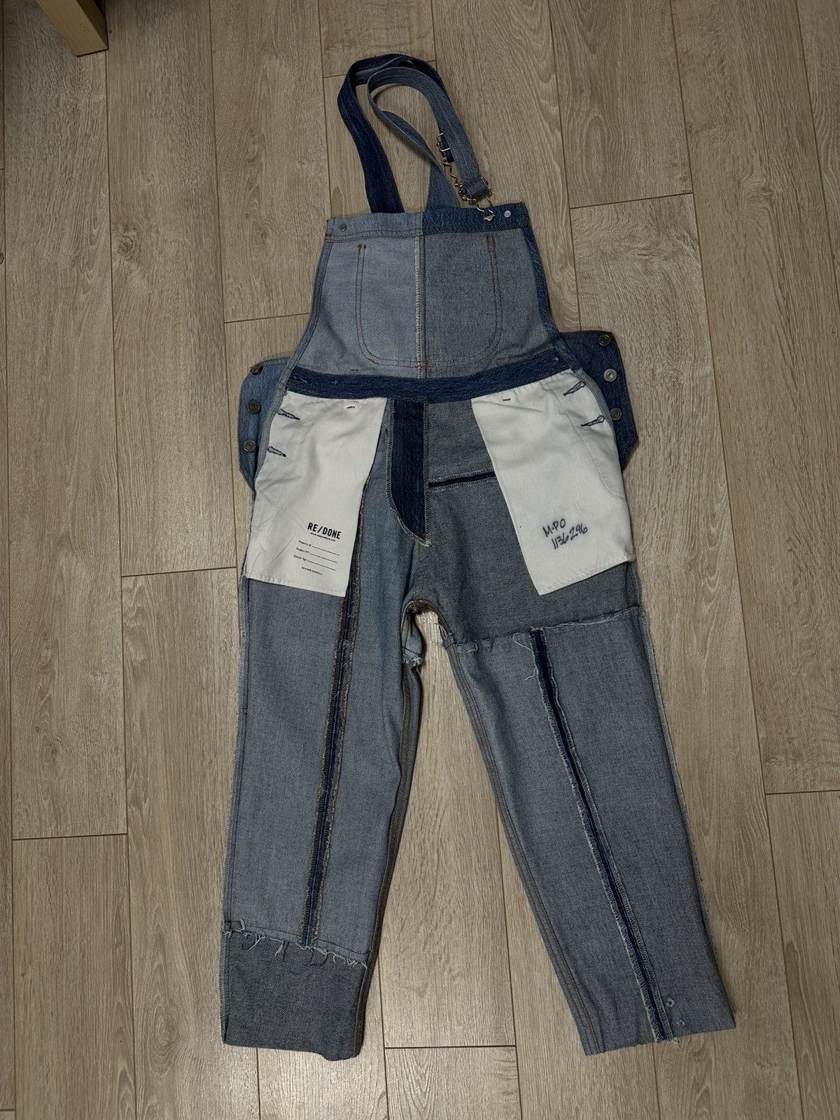 RE/DONE RE/DONE x Levi's unique patchwork dungarees Size 30" / US 8 / IT 44 - 9 Thumbnail