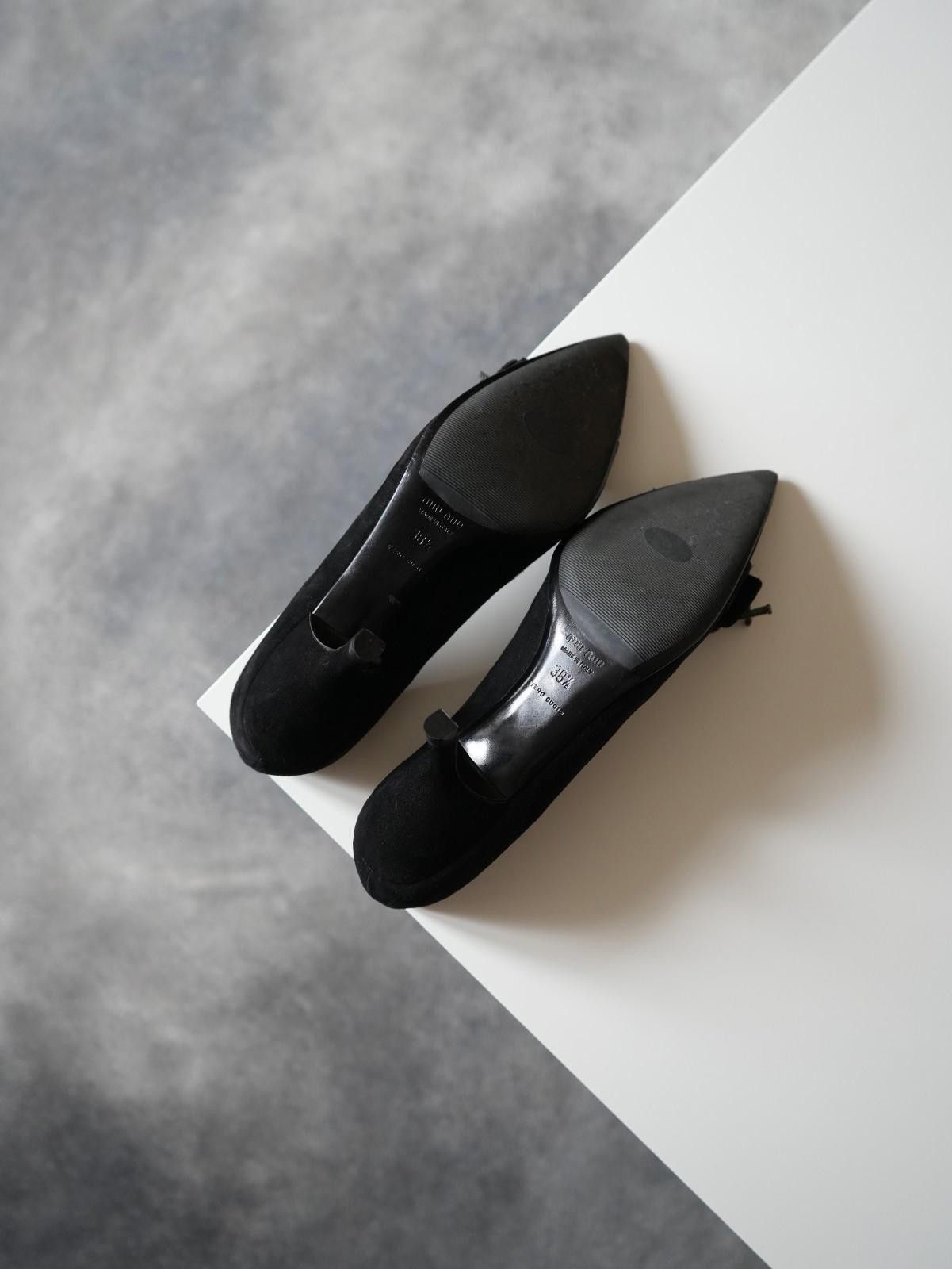 Miu Miu 2000s Miu Miu Suede Bow Buckle Pointed Toe Heel Pump Size US 8.5 / IT 38.5 - 9 Thumbnail