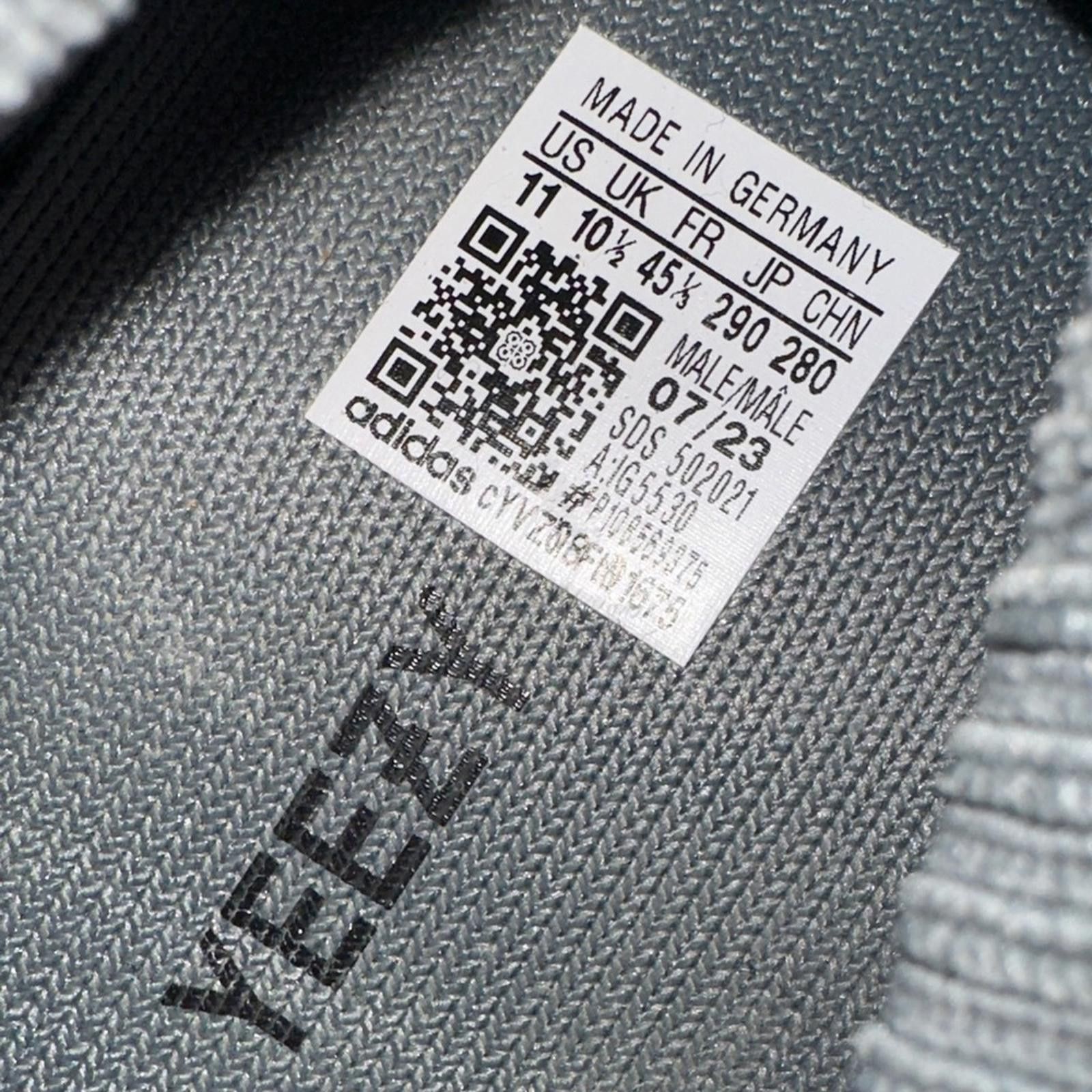 Yeezy Yeezy Men's Sneakers in Deep Gray Size US 11 / EU 44 - 2 Thumbnail