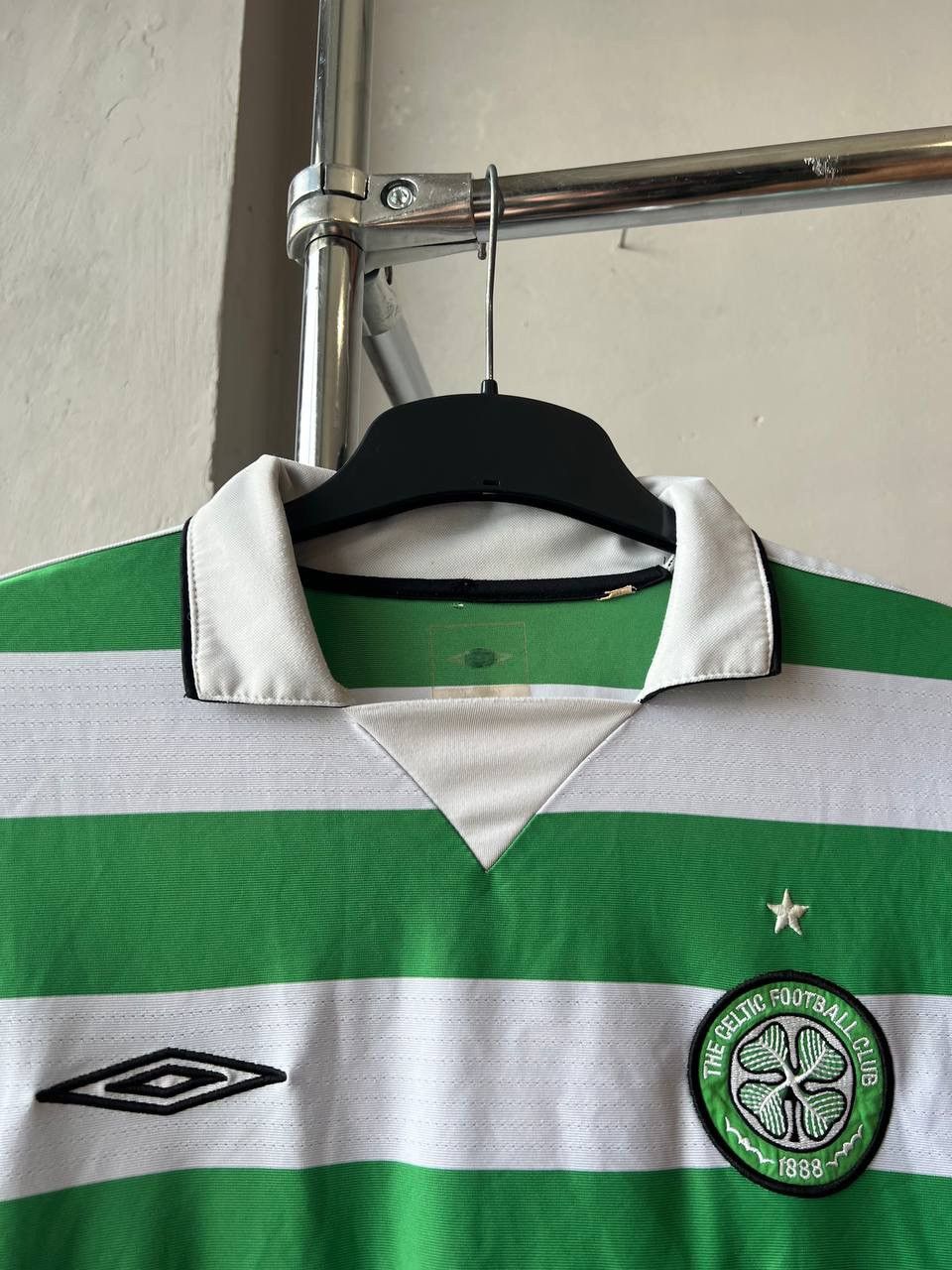Umbro 2004/05 CELTIC FC HOME SOCCER JERSEY FOOTBALL SHIRT UMBRO M Size US M / EU 48-50 / 2 - 4 Thumbnail