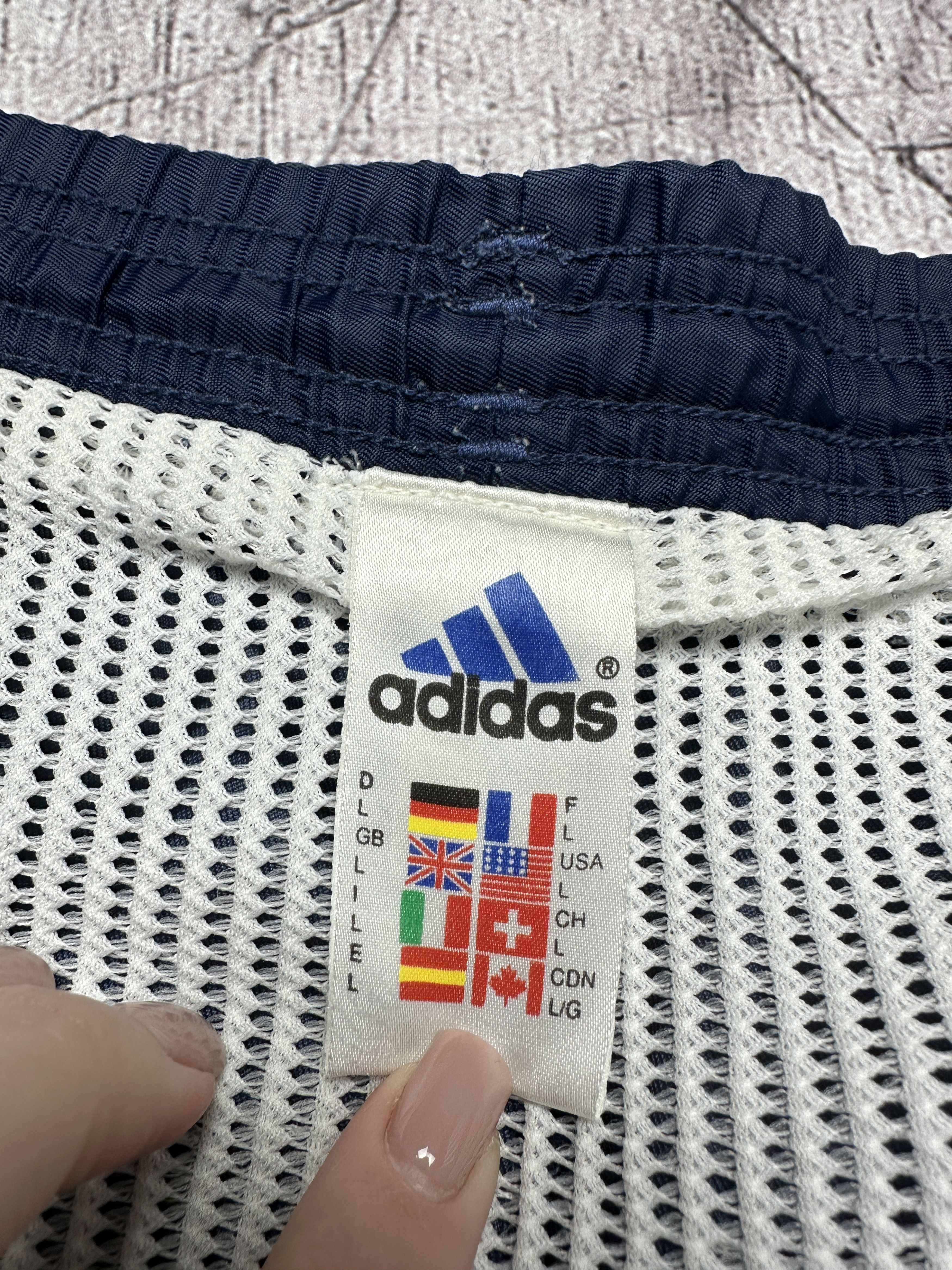 Adidas × Vintage Adidas Vintage Mens Nylon Shorts Size US 34 / EU 50 - 5 Thumbnail
