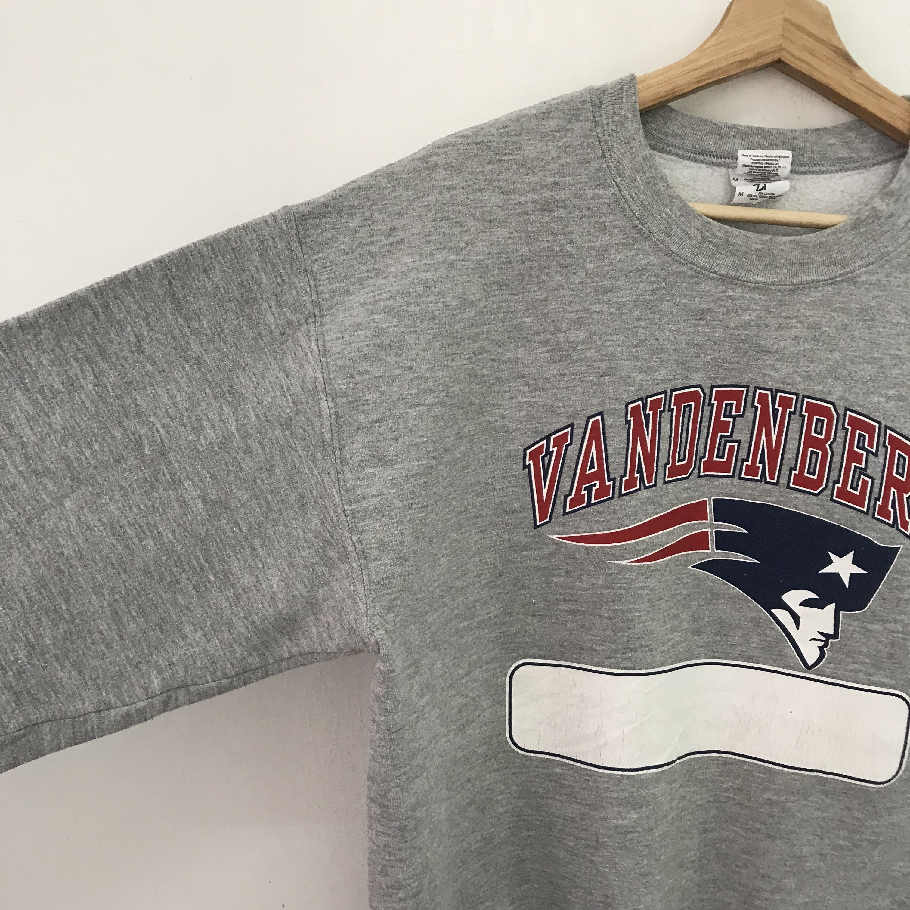 New England Outerwear Vintage Y2K New England Patriots Football Gray - 565 Size US M / EU 48-50 / 2 - 4 Thumbnail