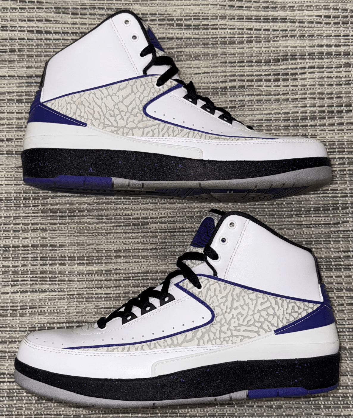 Jordan Brand Air Jordan 2 "Concord" Size US 9 / EU 42 - 1 Thumbnail