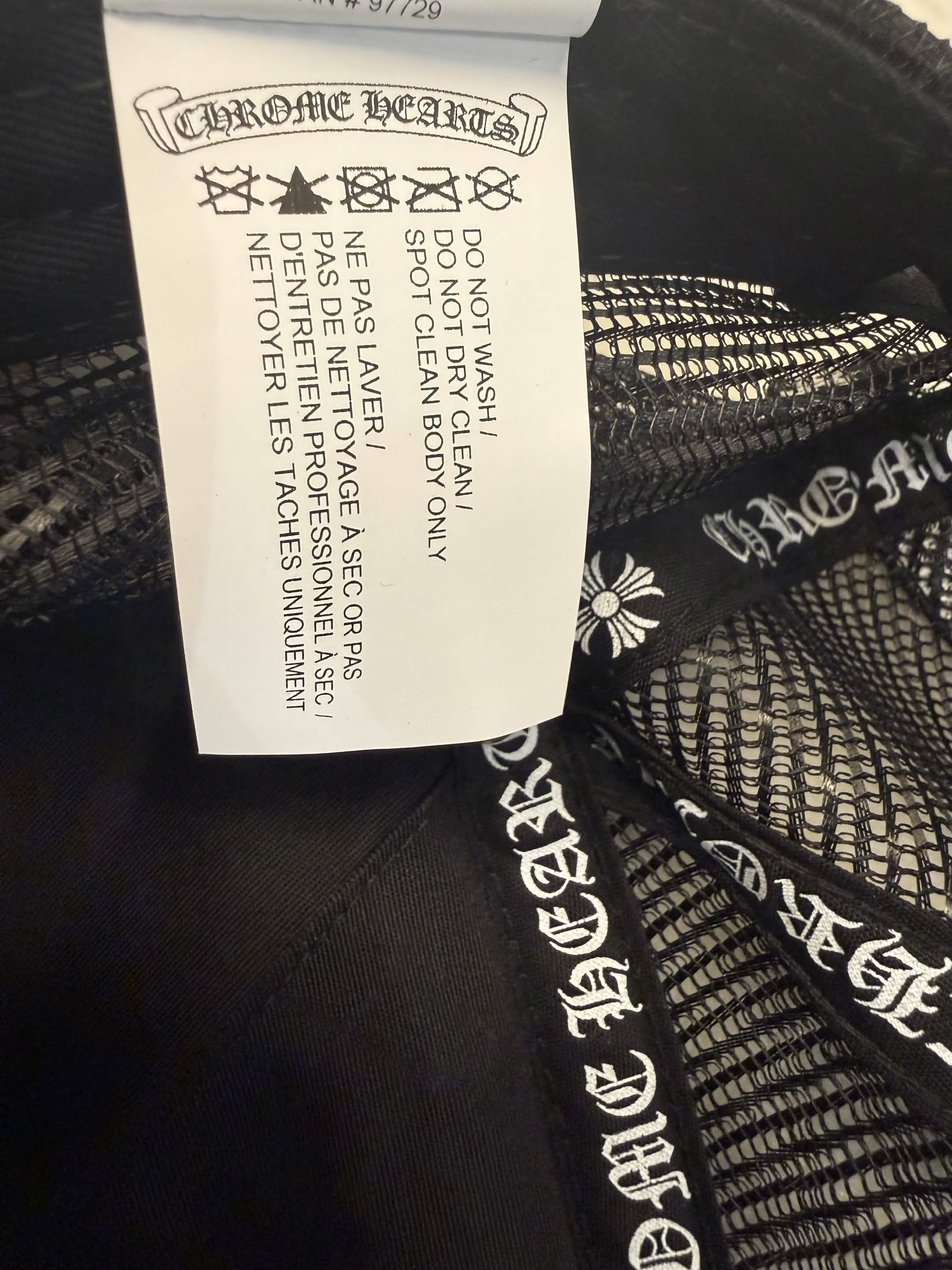 Chrome Hearts CHROME HEARTS TRIPLE CROSS PATCH TRUCKER HAT BLACK PINK Size ONE SIZE - 5 Thumbnail