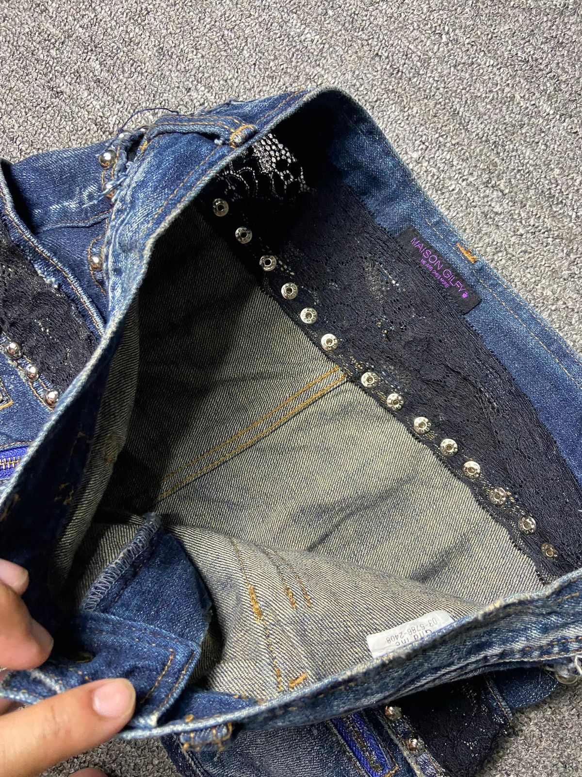 Japanese Brand Maison Gilfy Denim Mini Skirt with Lace & Zipper (158) Size 30" / US 8 / IT 44 - 10 Thumbnail