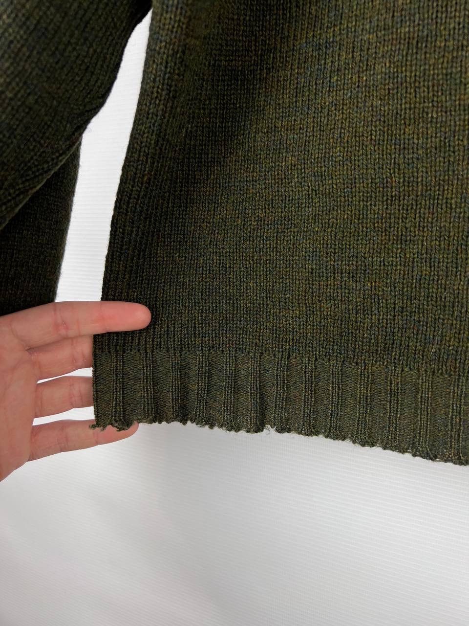 Other Thomas Burberry vintage wool sweater size L Size US L / EU 52-54 / 3 - 12 Thumbnail