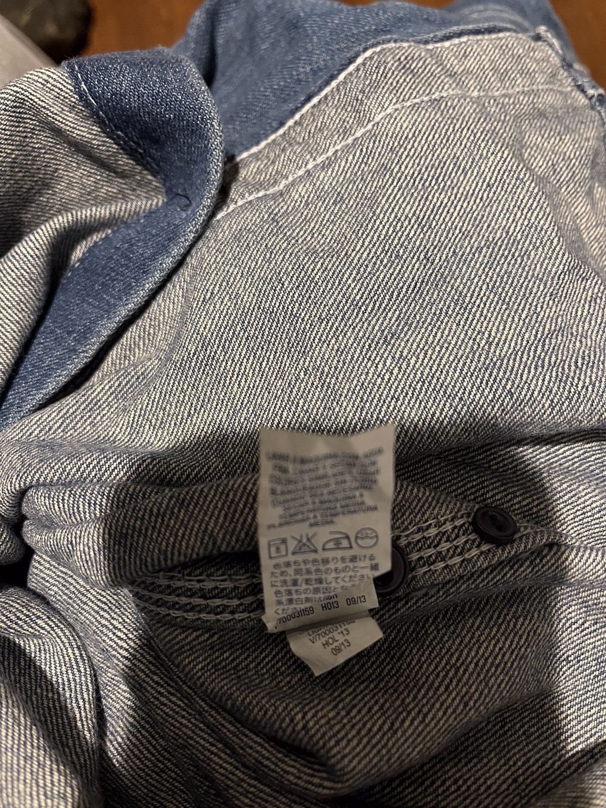 Old Navy Old Navy Classic Button-Down Jean Shirt Size US S / EU 44-46 / 1 - 6 Thumbnail