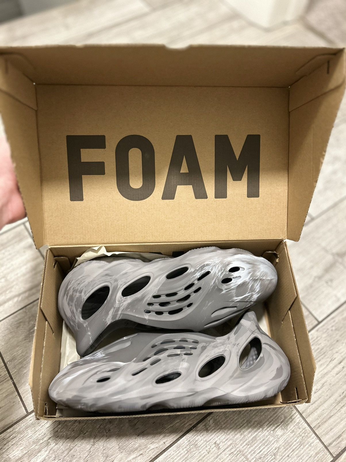Yeezy yeezy foam rnr Size US 12 / EU 45 - 1 Thumbnail