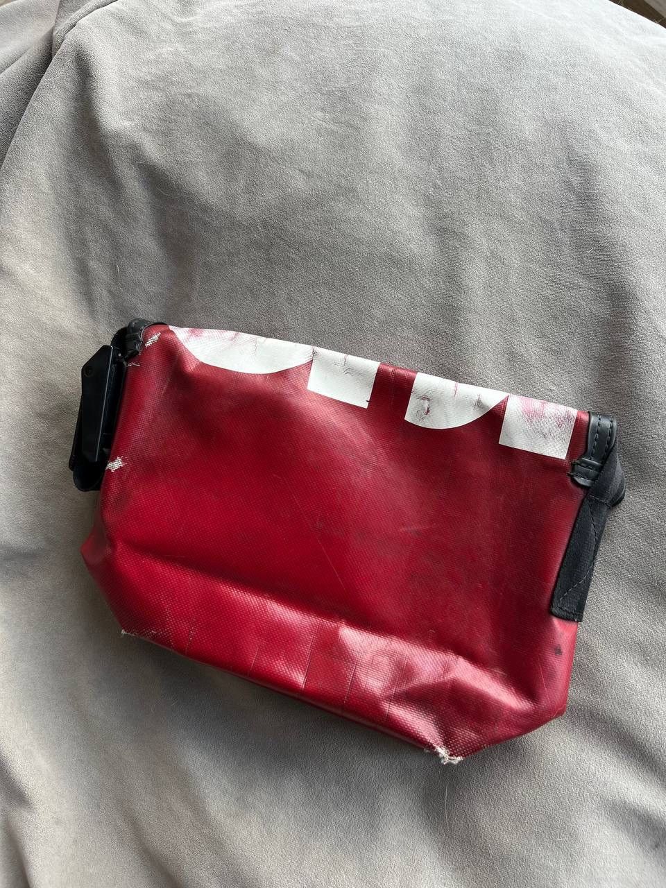 Freitag Freitag F41 Vintage Distressed Bag Messenger Red Size ONE SIZE - 2 Thumbnail