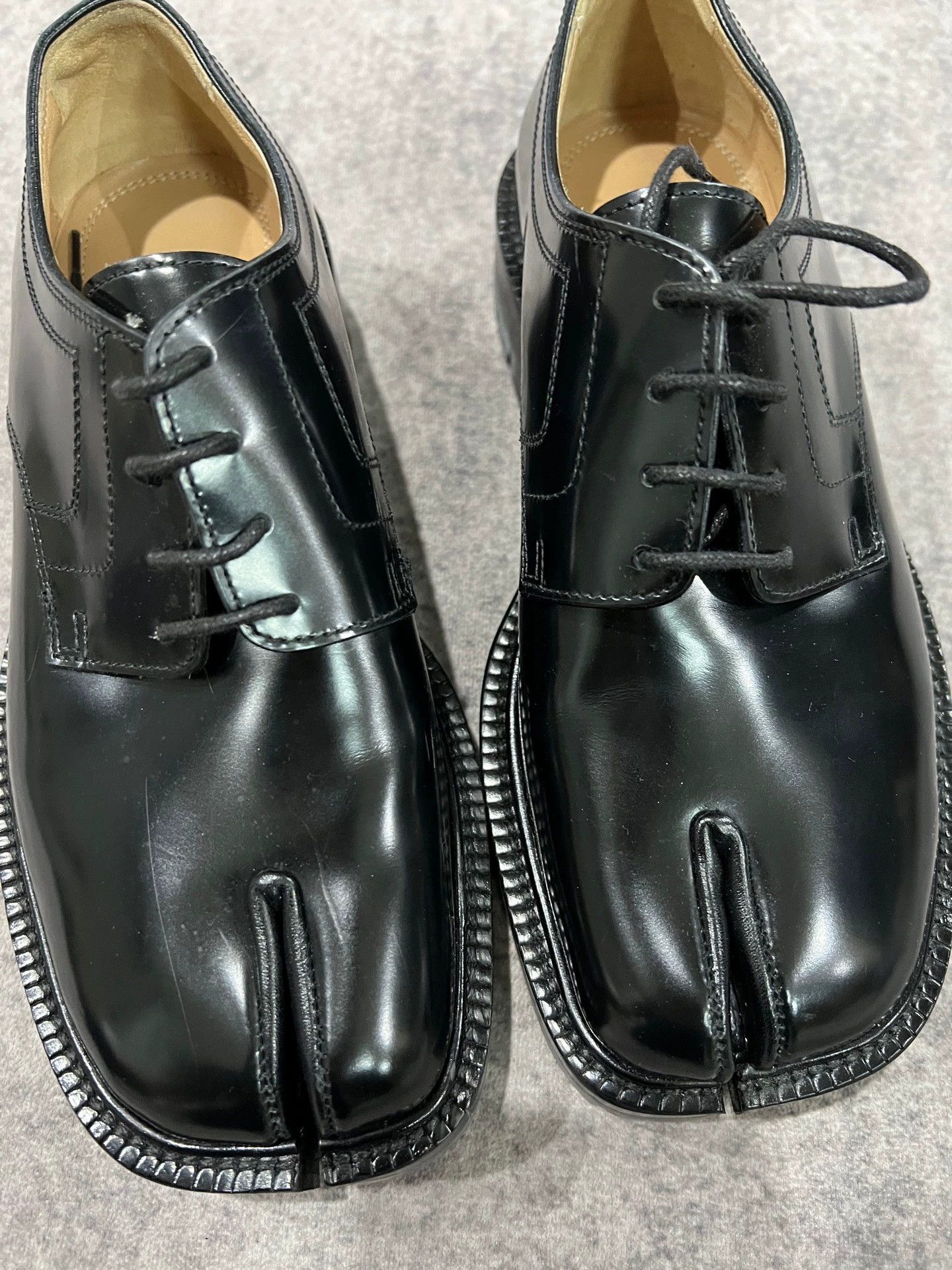 Maison Margiela Maison Margiela Glossy Derby Tabi Size US 6 / IT 36 - 2 Thumbnail