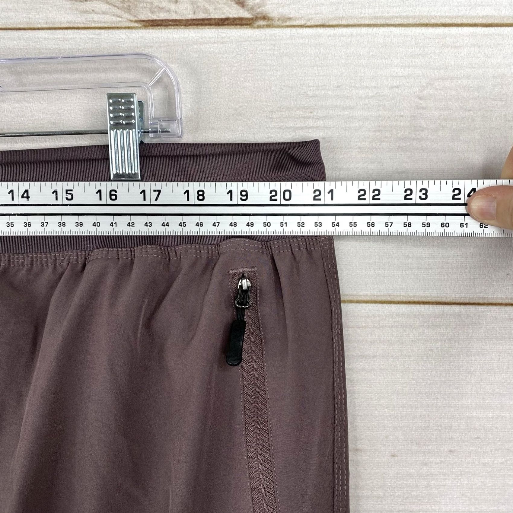 Vintage Soothfeel Purple Lightweight Quick Dry Capris Pants Women 3XL Cargo Pockets Capri Trousers Sports Style Lounge Rise High Slim Womens Size 40" / US 18 - 3 Thumbnail