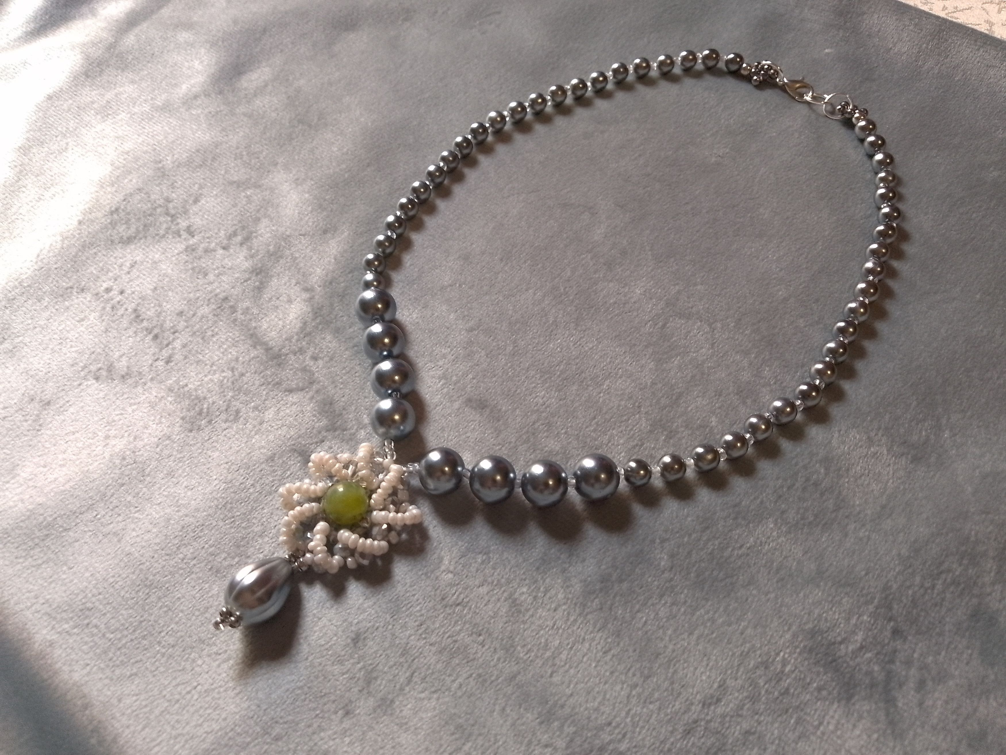 Handmade Necklace Vintage Styles Gray Pearls Pendant Green Jade gem Size ONE SIZE - 8 Thumbnail