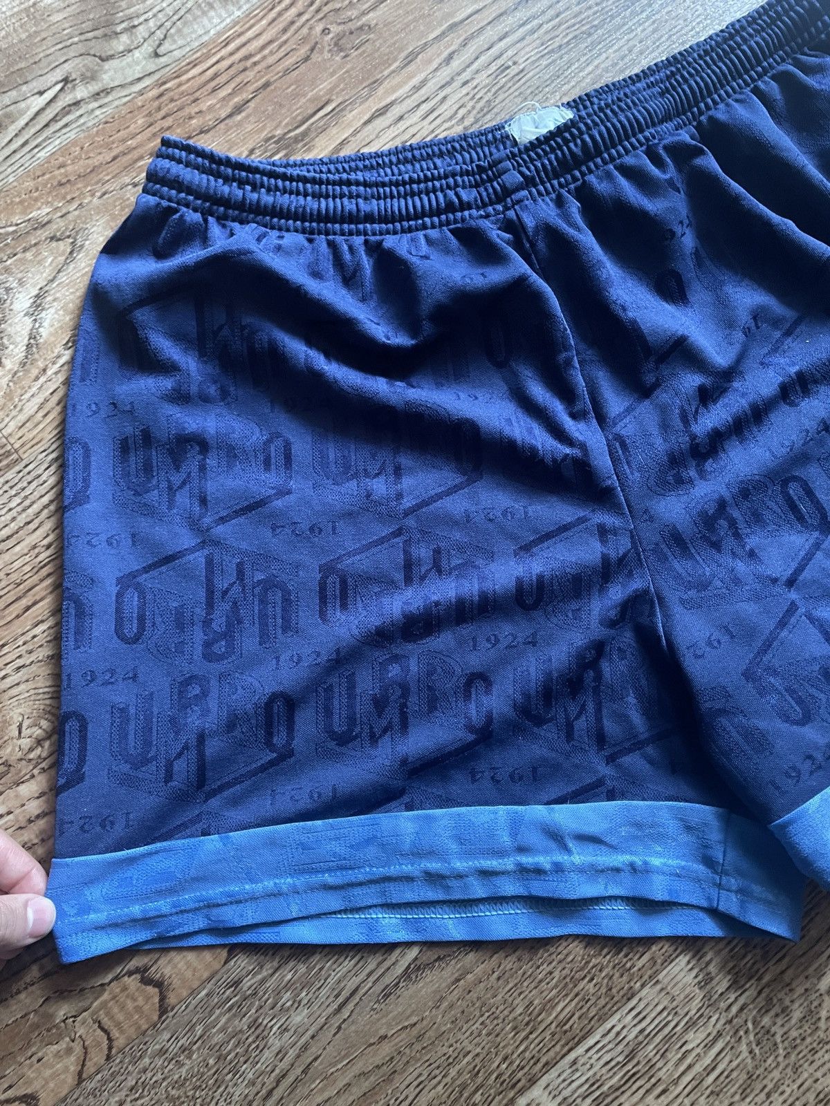 Umbro Mens vintage Umbro shorts soccer rare streetwear y2k Size US 34 / EU 50 - 7 Thumbnail
