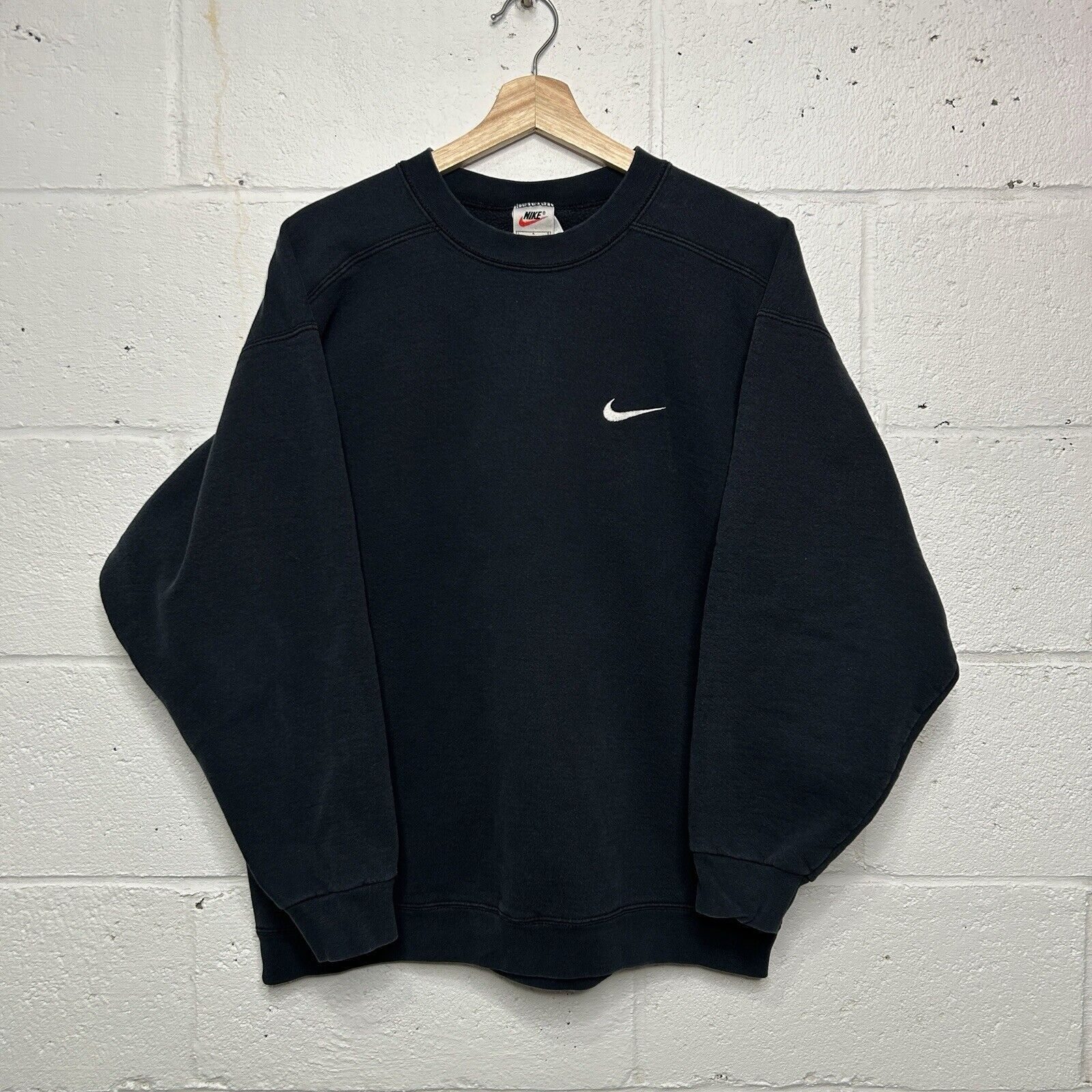 Nike Vintage 90’s Nike Mini Swoosh Crewneck “Black” White Tag Size US L / EU 52-54 / 3 - 1 Thumbnail
