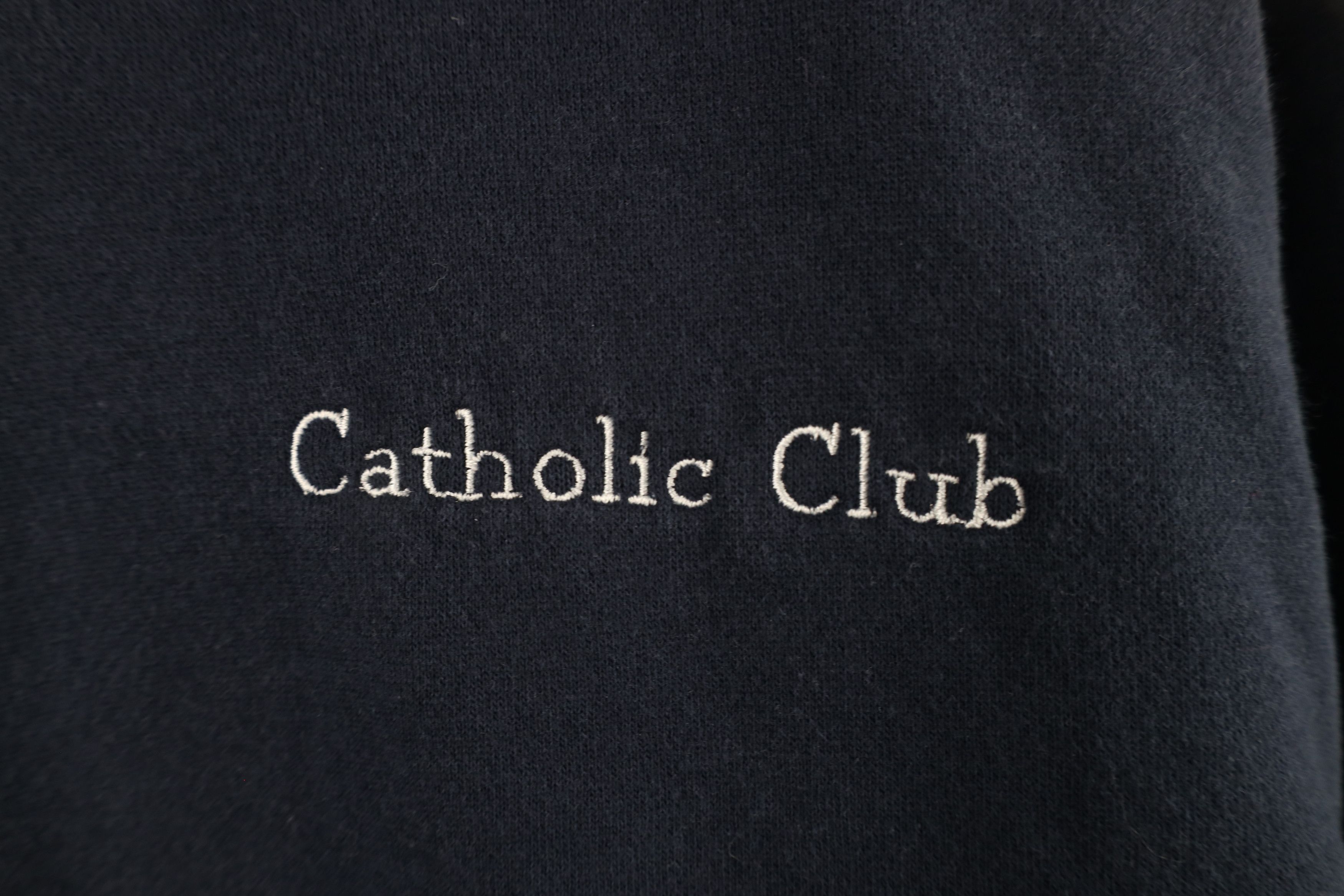 Vintage Vintage 90s Spell Out Catholic Club Crewneck Sweatshirt Size US L / EU 52-54 / 3 - 4 Thumbnail