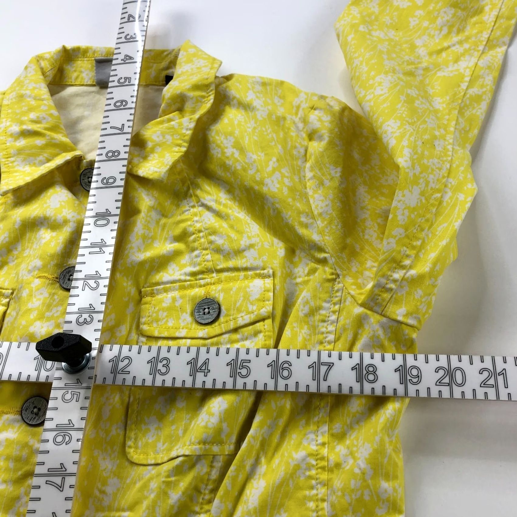 Vintage Cabi Blazer Shirt Womens Floral Button Jacket 5160 Yellow M Medium Spring Field Of Daisies Womens Button Blazer Jacket 5160 Yellow MINT Size M / US 6-8 / IT 42-44 - 5 Thumbnail