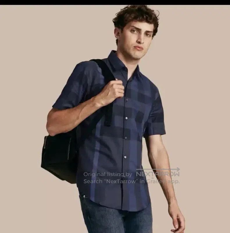 Burberry Burberry Short Sleeve Cotton Shirt for Men. Size US S / EU 44-46 / 1 - 7 Thumbnail