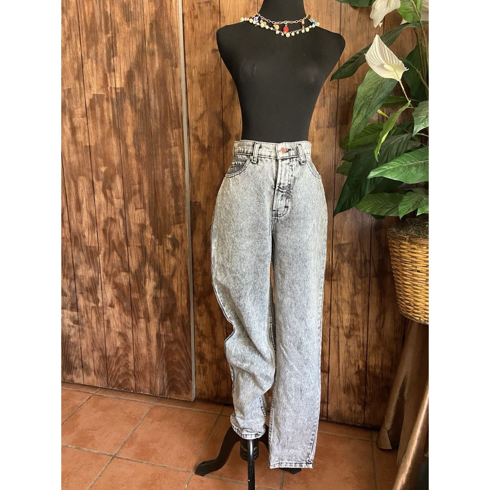 & Other Stories Vintage Brittania Jeans Womens Acid Wash Size 9 High rise Size 29" - 1 Thumbnail
