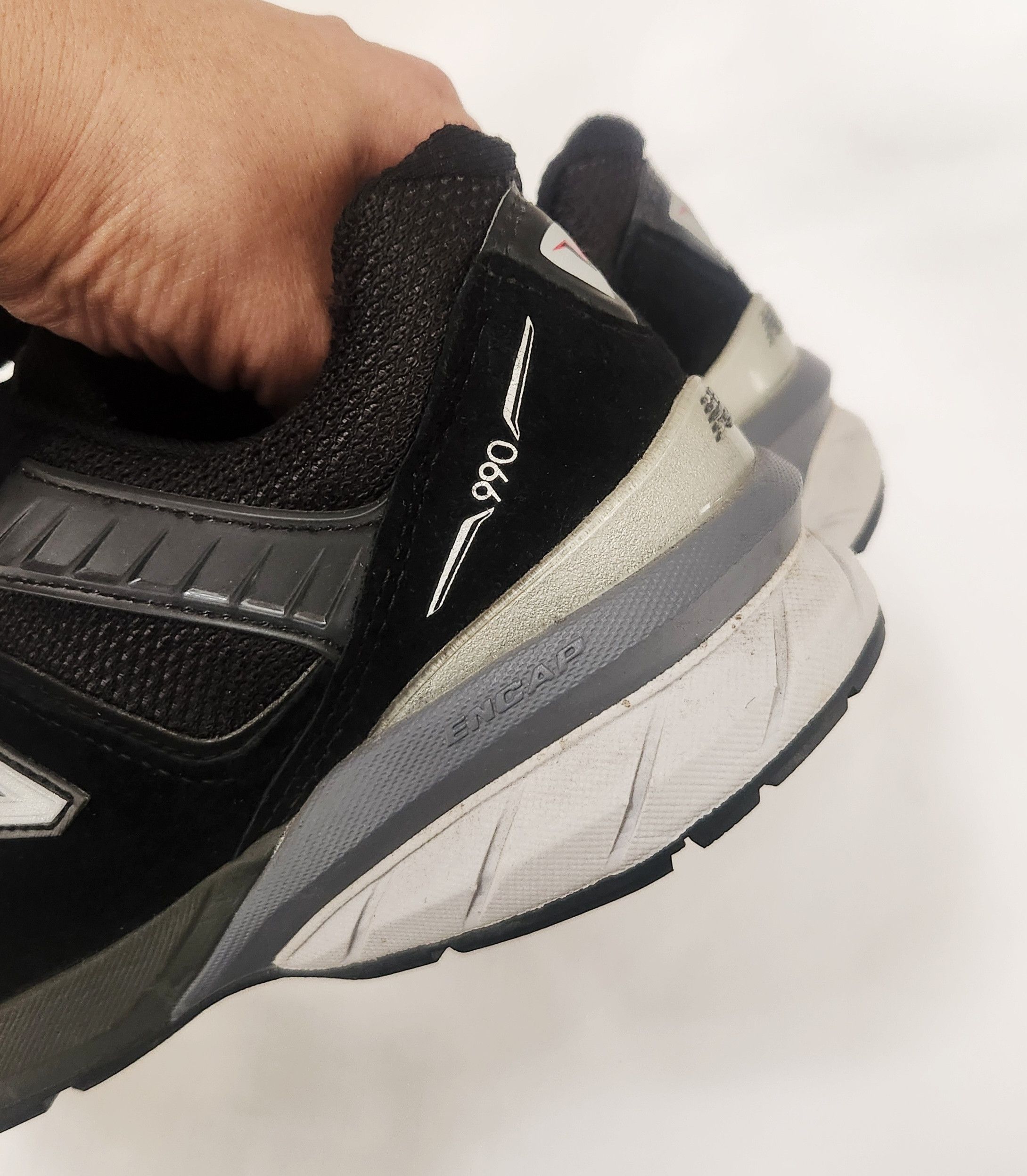 New Balance New Balance 990 v5 MADE in USA Core Black Womens 7.5 W990BK5 Size US 7.5 / IT 37.5 - 11 Thumbnail