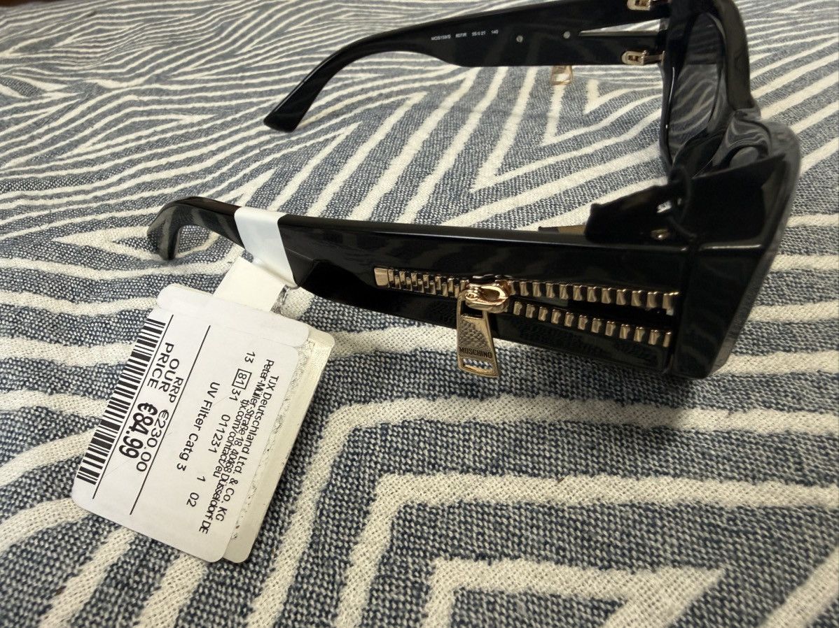 Moschino Moschino avantdarde unisex Zip Detail sunglasses Size ONE SIZE - 6 Thumbnail