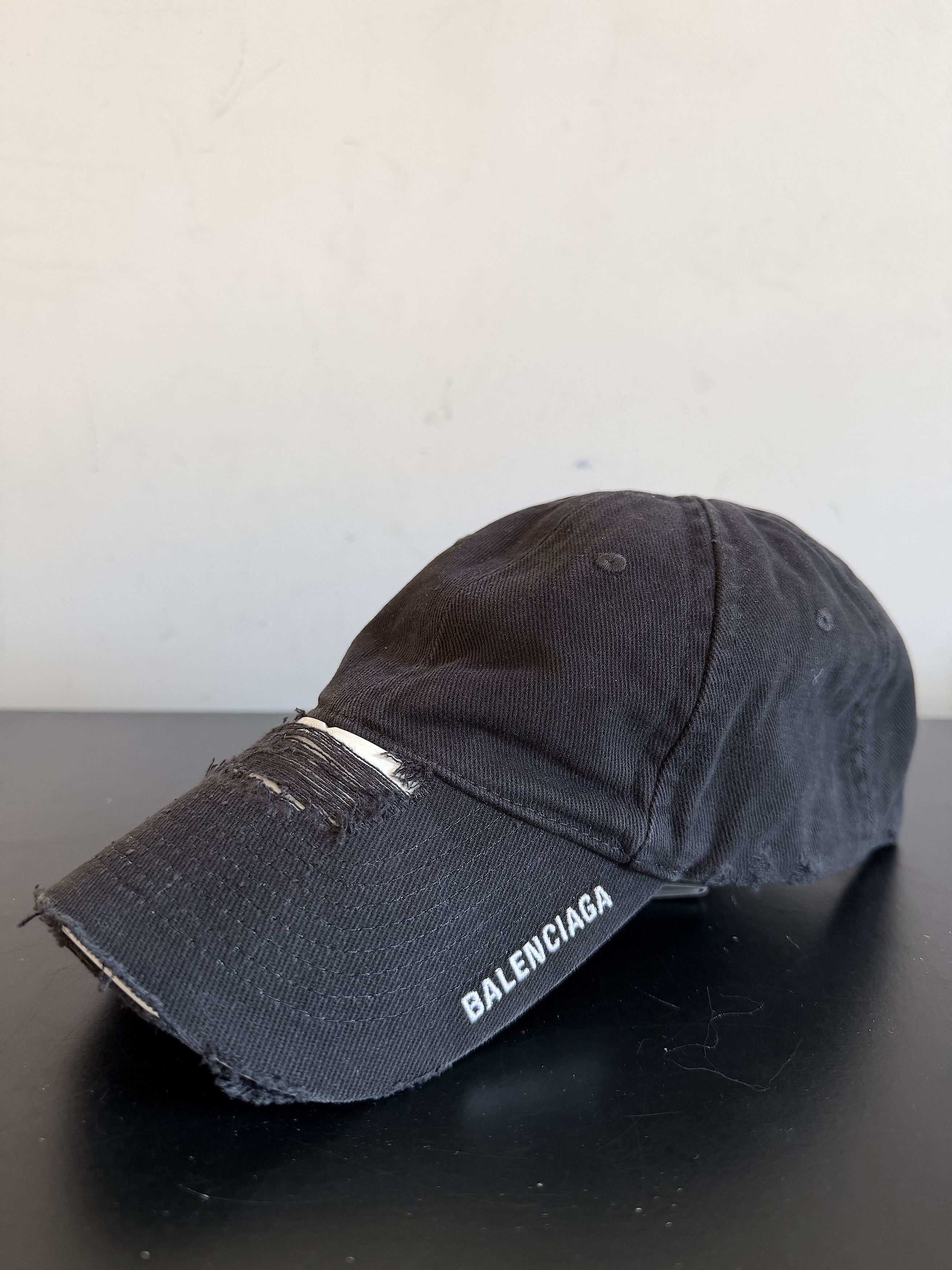 Balenciaga Balenciaga BLNCG 24-7 News Black Hat | Grailed