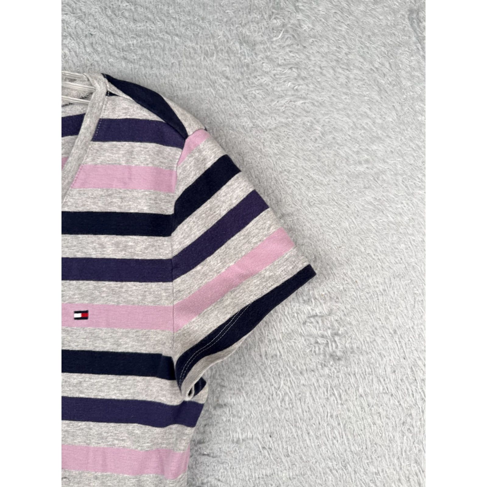 Tommy Hilfiger Tommy Hilfiger Shirt Juniors Extra Large Gray Pink Blue Stripe V-Neck Cotton Size XL / US 12-14 / IT 48-50 - 2 Thumbnail
