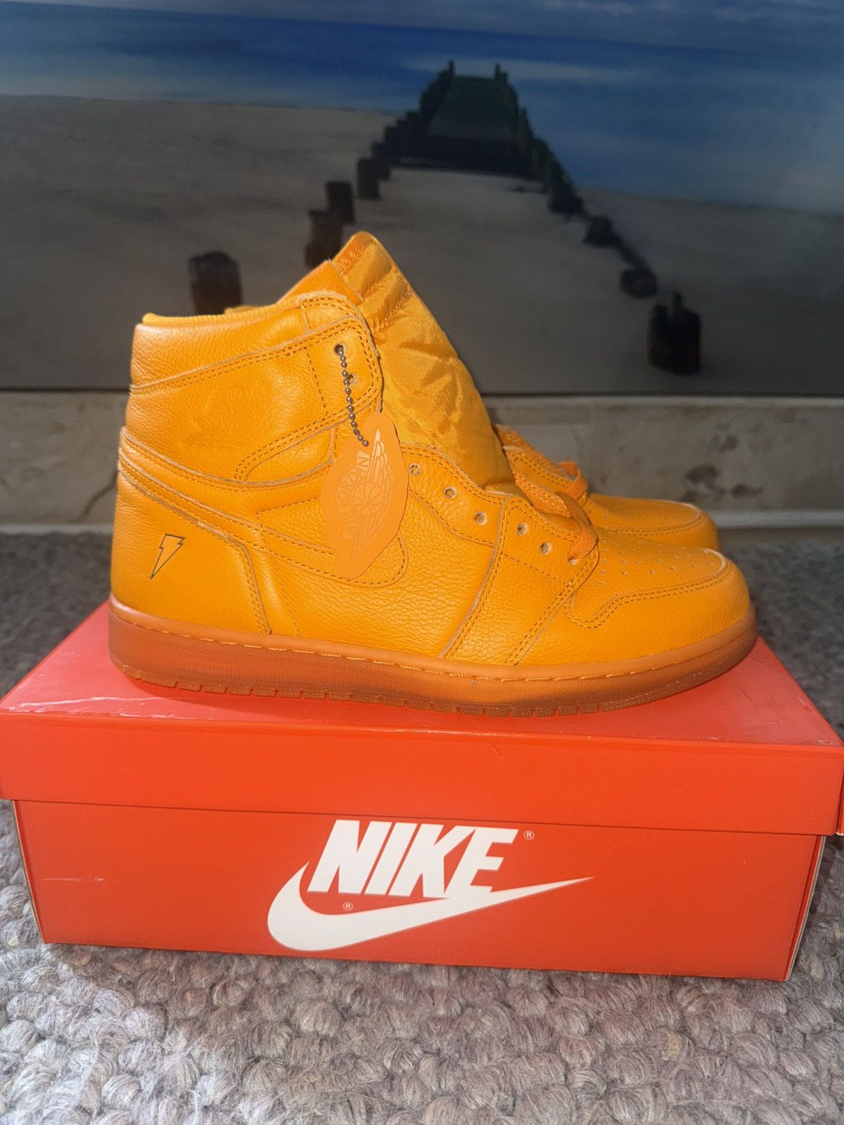Jordan Brand Jordan 1 Retro High Gatorade Orange Peel Size US 10.5 / EU 43-44 - 1 Thumbnail