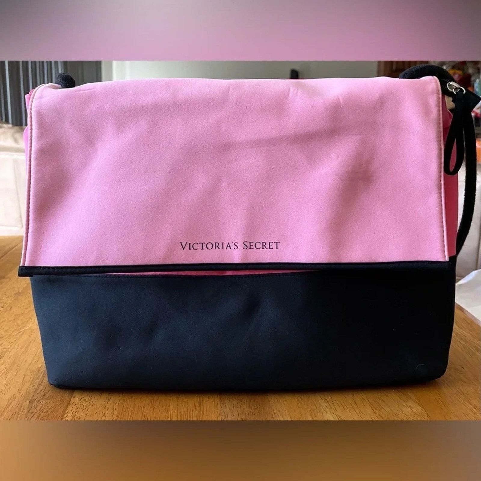 Victoria's Secret Victoria’s Secret insulated beach bag. Size US L / EU 52-54 / 3 - 3 Thumbnail