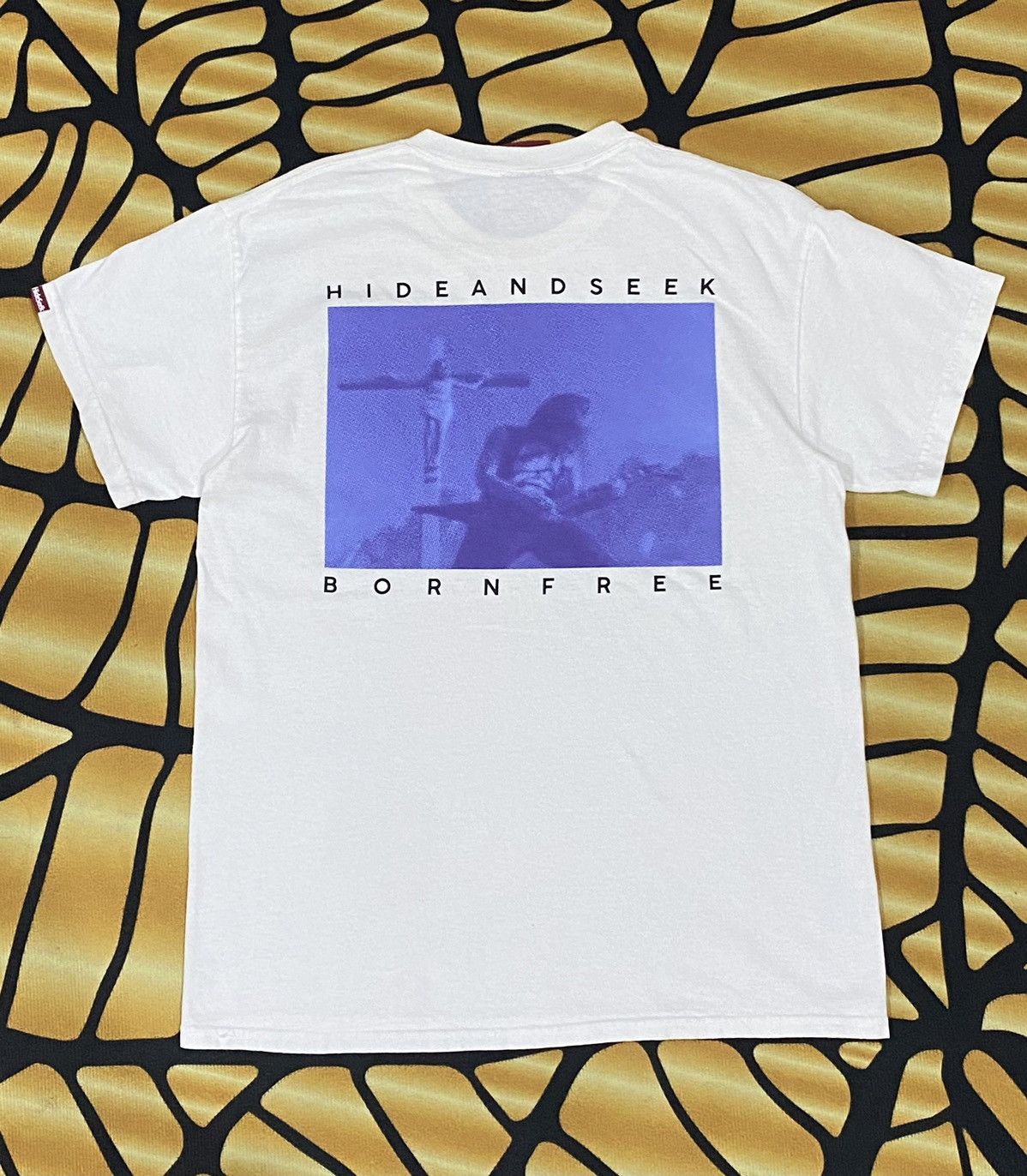 Japanese Brand RARE HIDE&SEEK BORN FREE WHITE TEE Size US M / EU 48-50 / 2 - 1 Thumbnail