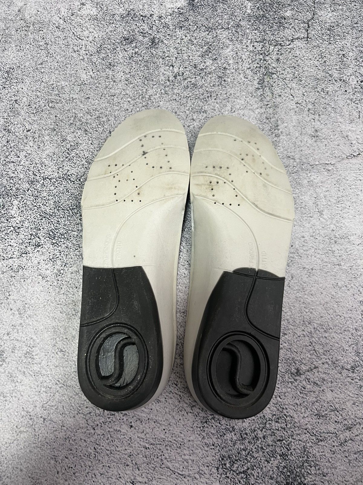 Golden Goose Women’s Golden Goose Deluxe SSTAR Low-Top Sneakers Fur Size US 8 / IT 38 - 16 Thumbnail