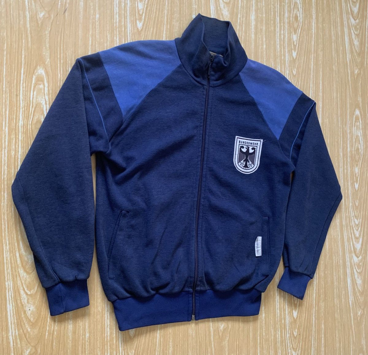 Vintage Vintage West Germany Bundeswehr Track Jacket Military Issue Size US M / EU 48-50 / 2 - 3 Thumbnail