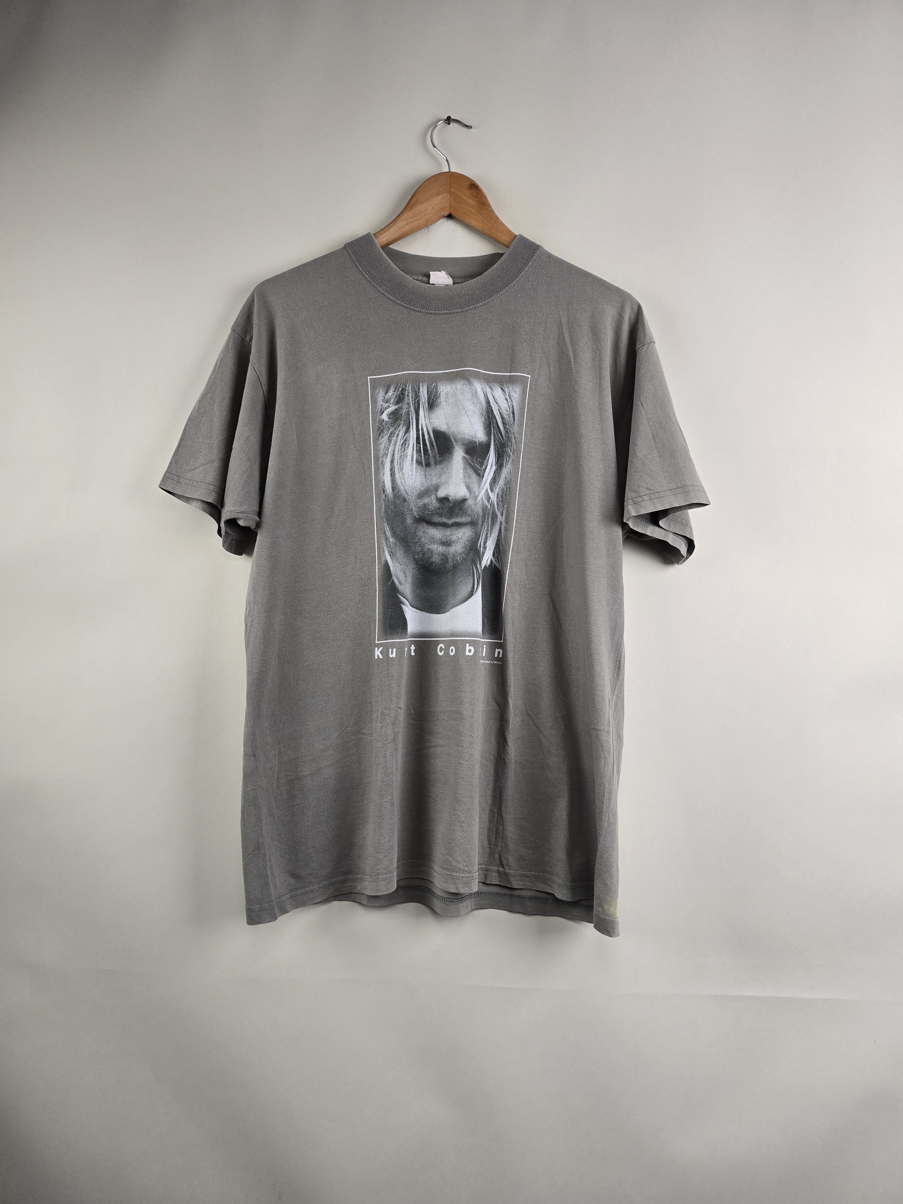 Band Tees × Nirvana × Vintage 2002 Nirvana Kurt Cobain L 21" 28.5" Size US L / EU 52-54 / 3 - 9 Thumbnail