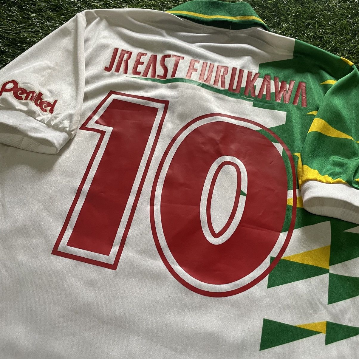 Asics Asics 1993-94 Jef United Away Jersey #109/10 Size US L / EU 52-54 / 3 - 13 Thumbnail