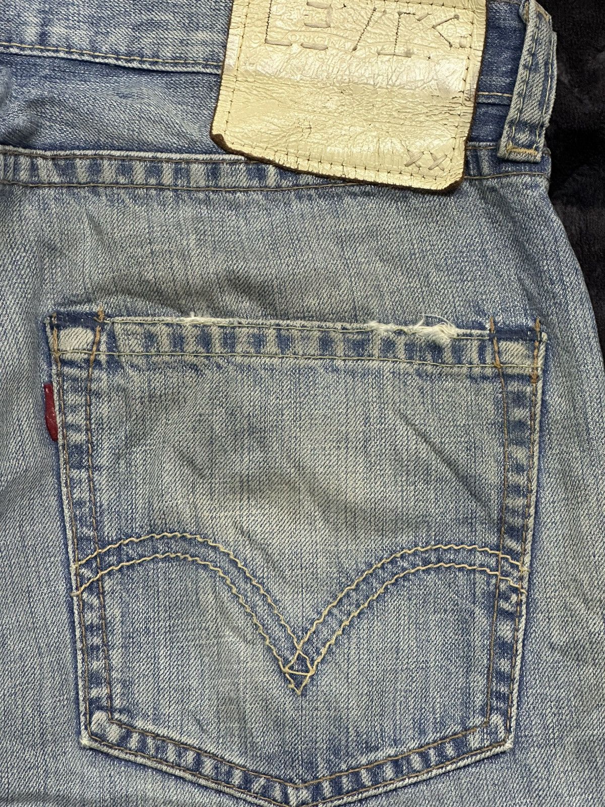 Levi's Levis 502 Vintage 90's With Distressed and Baggy Style Faded Size US 33 - 7 Thumbnail