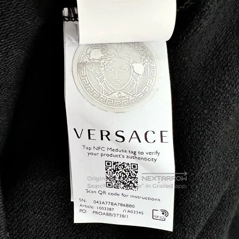 Versace Versace Black Oversized Hoodie for Men . Size US M / EU 48-50 / 2 - 7 Thumbnail
