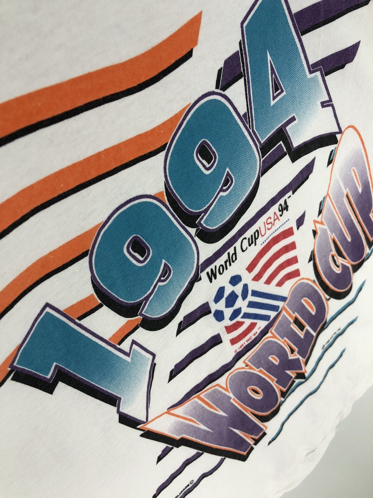 Vintage Vintage World Cup USA 1994 Team Glasgow Tshirt Size US S / EU 44-46 / 1 - 6 Thumbnail