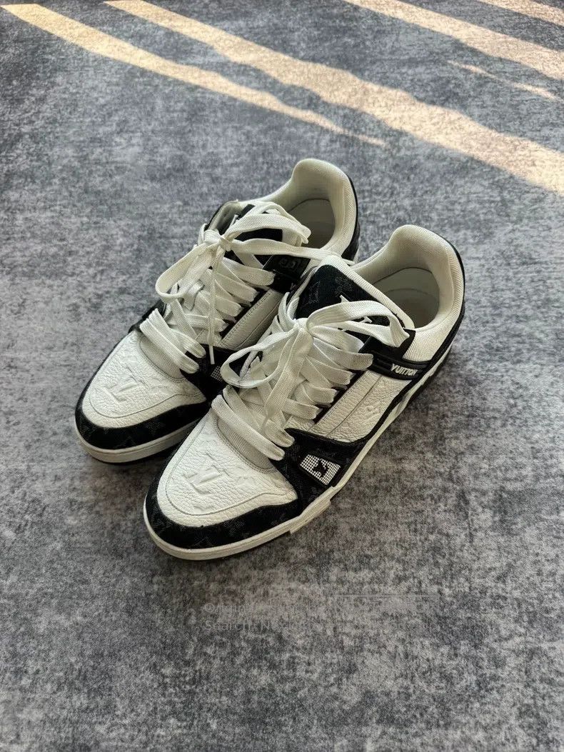 Louis Vuitton Louis Vuitton TRAINER Black and White Panda Cowboy shoes Size US 10 / EU 43 - 1 Thumbnail