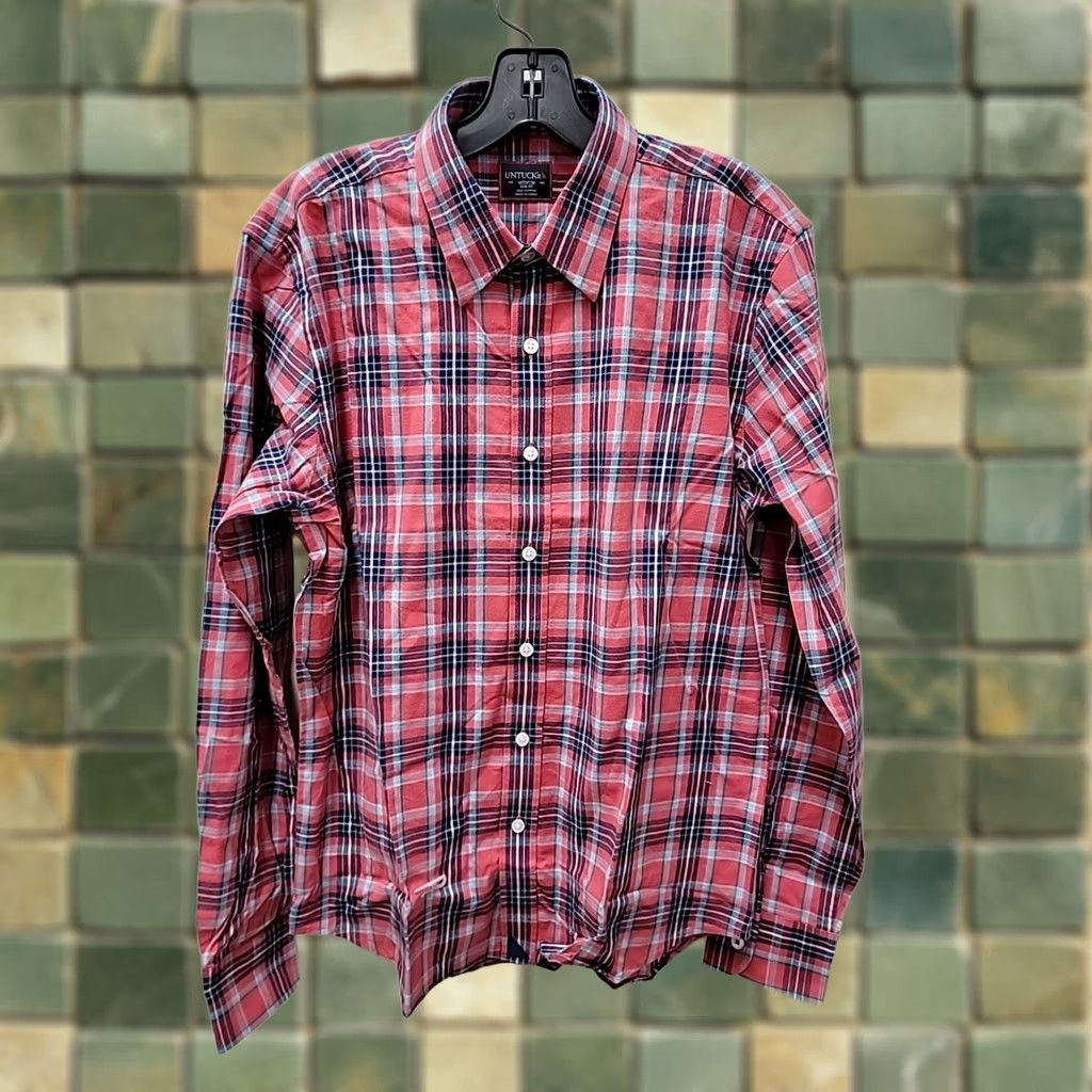 UNTUCKit VINTAGE is not applicable here. Size US M / EU 48-50 / 2 - 1 Thumbnail