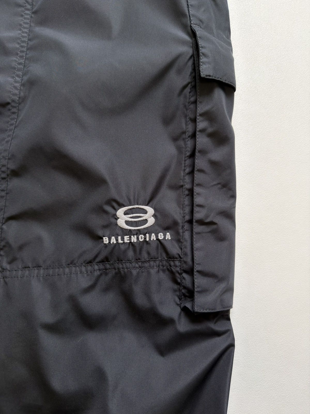 Balenciaga 2021 Black Nylon Technical Cargo Pants Size US 32 / EU 48 - 18 Thumbnail