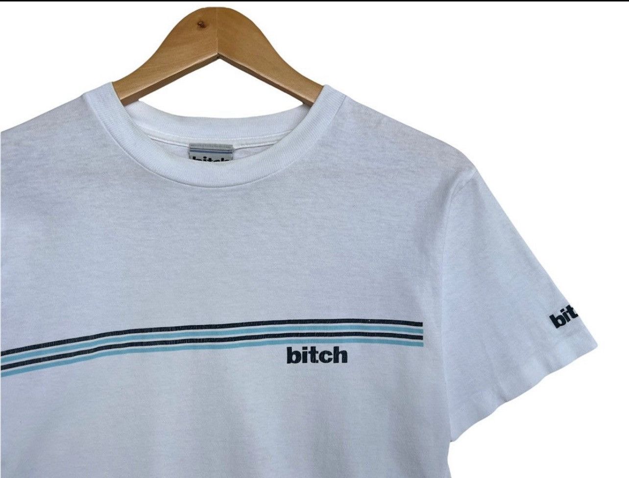 Hook-Ups × Vintage Vintage 90s Bitch Single Stitch Tee Size S Size US S / EU 44-46 / 1 - 3 Thumbnail