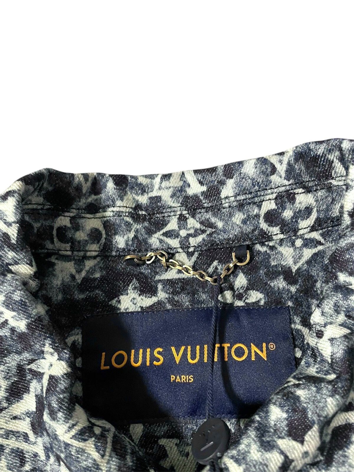 Louis Vuitton Louis Vuitton 52 Monogram Denim Workwear Jacket Washed Blue Size US L / EU 52-54 / 3 - 5 Thumbnail
